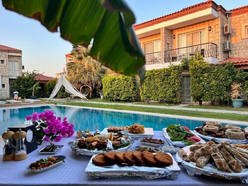 Kemerlihan Deluxe Hotel