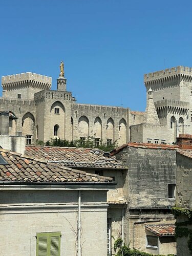Hôtel Le Médiéval Palais des Papes, Забронировать Отель Авиньон ViaRhona, рядом с Eglise Notre-Dame des Anges