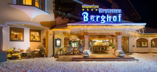 Hotel Berghof - St Johann in Salzburg, Забронировать Отель Санкт-Иоганн-им-Понгау Salzburger Sportwelt, рядом с Гондольный подъемник Альпендорф (нижняя станция)