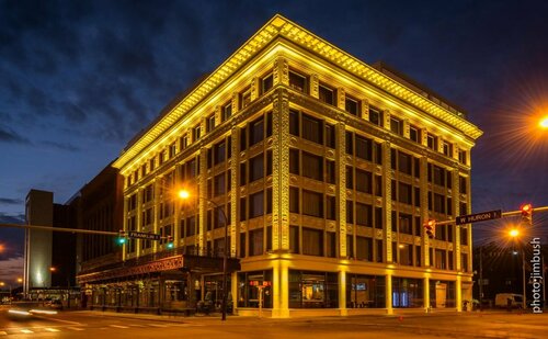 Curtiss Hotel, an Ascend Collection Hotel, Забронировать Отель Отели Буффало с бассейном, рядом с Стадион Sahlen Field, Бассейн