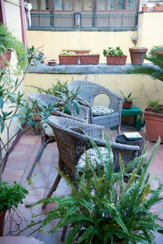 B&B Cuore di Napoli, Забронировать Отель «постель и завтрак» Отели Неаполя с парковкой, рядом с Церковь Пио Монте делла Мизерикордия, Парковка