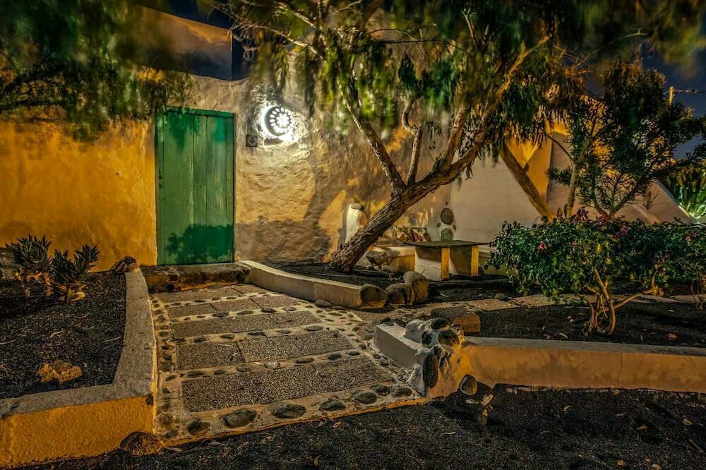 Hotel Los Lirios