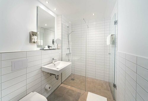 elaya hotel augsburg, Reserva ahora Hotel Hoteles en Baden-Wurtemberg con aparcamiento, Aparcamiento