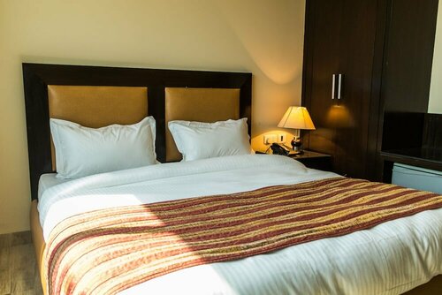 Ikhaya Hotels, Забронировать Отель Отели Нью-Дели с парковкой, Парковка