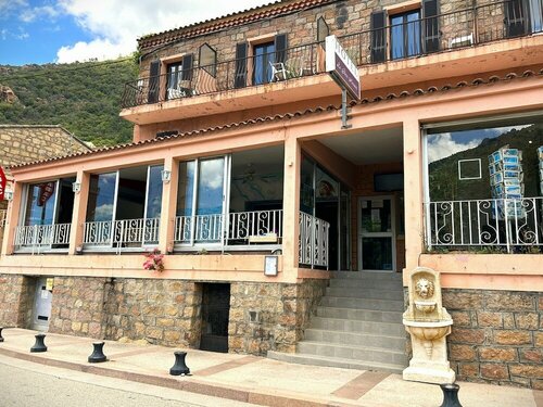 Hôtel Le Bon Accueil, Забронировать Отель Порто Gulf of Porto, рядом с Пляж Porto