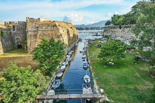 Siora Vittoria Boutique Hotel, Забронировать Бутик-отель Керкира Остров Корфу, рядом с Церковь Святого Спиридона