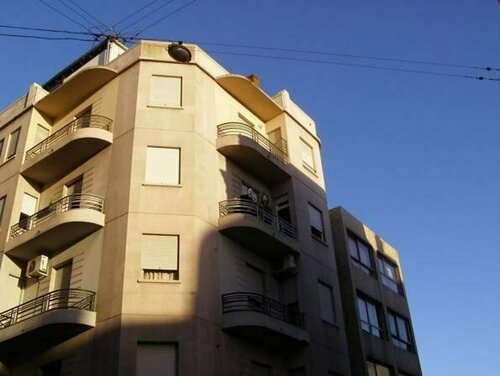 Casa Sarandi Guesthouse, Varaa Hotelli Montevideo hotellit, joissa on pysäköinti, lähellä Telecommunications Tower, Pysäköinti