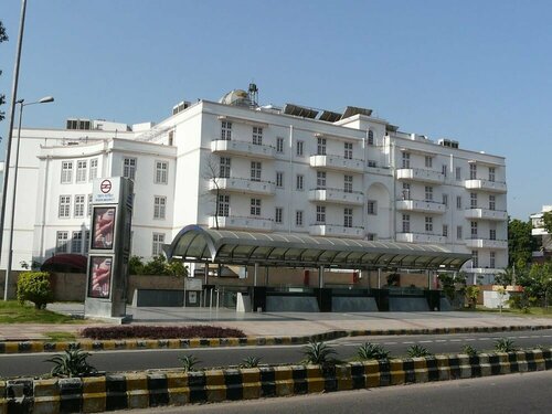 Ambassador, New Delhi - IHCL SeleQtions, Забронировать Отель Отели Нью-Дели 5 звезд, рядом с Delhi High Court, 5*
