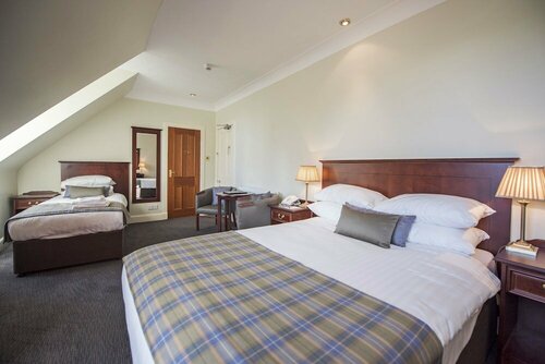 Nethybridge Hotel, Забронировать Отель Отели Нети-Бриджа с парковкой, рядом с Гольф-клуб "Абернети", Парковка