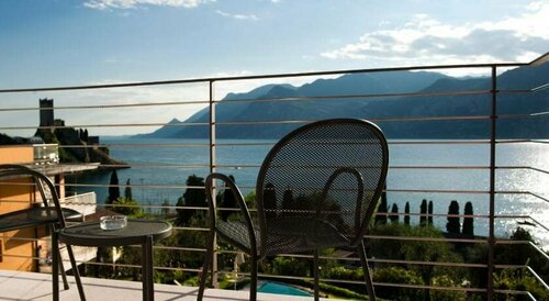 Hotel Internazionale, Забронировать Отель Отели Garda Veneto с завтраком, Завтраки
