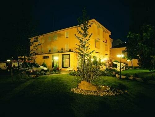 Abano Hotel Verona Wellness & Estetica, Забронировать Отель СПА-отели Euganean Hills, SPA-услуги