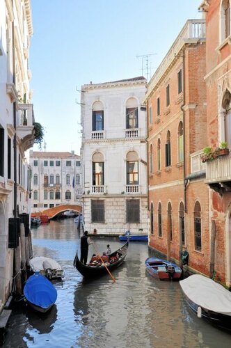 Casa Dei Pittori Venice Apartments, Забронировать Апартаменты/квартира Санта-Кроче Венеция, рядом с Вокзал Accademia