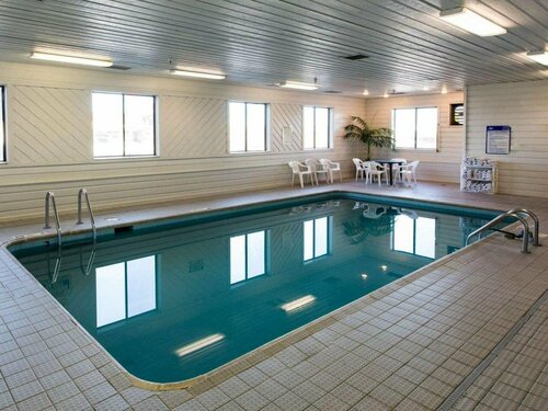 Quality Inn Pueblo North, Book Hotel Hoteller i Pueblo med pool, Swimmingpool