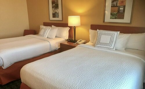 Fairfield Inn & Suites by Marriott Sacramento Airport Natomas, Prenota Hotel Downtown Sacramento Sacramento
