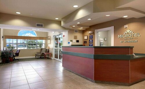 Microtel Inn and Suites - Zephyrhills, Réserver Hôtel Zephyrhills Floride
