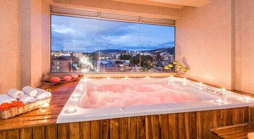 One Sixteen Hotel, Забронировать Отель Отели Усакен с завтраком, Завтраки