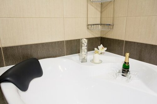 Hotel U Ledu, Book Hotel Hoteller i Central Bohemia med parkering, Parkering