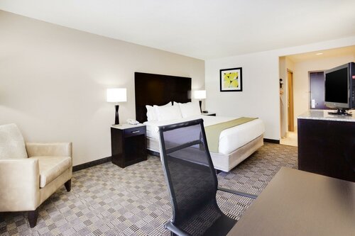 Holiday Inn Express Hotel & Suites Mebane, Rezerwuj Hotel Mebane Północna Karolina