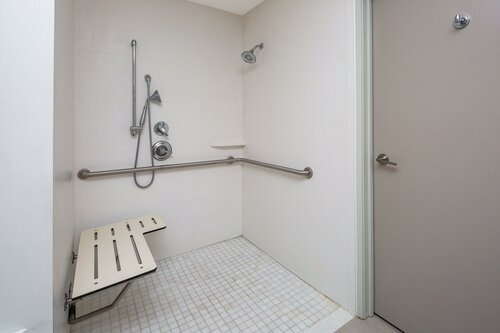 Holiday Inn Express San Diego Airport-Old Town by IHG, Забронировать Отель Отели Сан-Диего с бассейном, рядом с Casa de Machado y Stewart, Бассейн