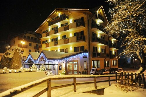 Hotel Sass Maor, Забронировать Отель Трансаккуа Primiero