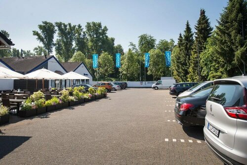 Hotel am Wald, Забронировать Отель Монхайм Северный Рейн-Вестфалия