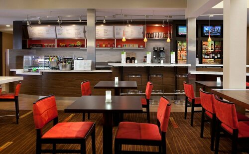 Courtyard by Marriott Bakersfield, Reserva ahora Hotel Bakersfield California