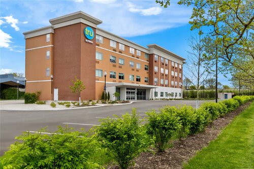 Tru by Hilton Middleburg Heights, OH, Book Hotel Hoteller i Ohio med parkering, Parkering