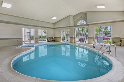 BEST WESTERN PLUS Inn at Valley View, Забронировать Отель Отели Роанок 3 звезды, 3*