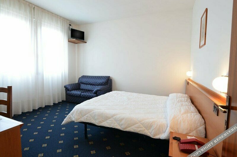 Max Hotel Oasi
