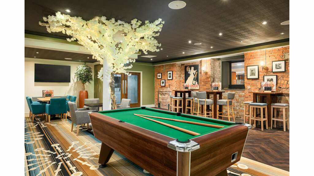 Holiday Inn