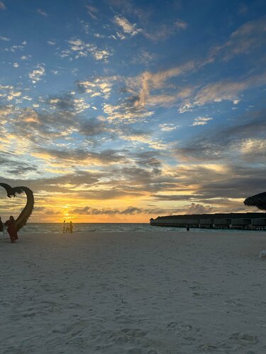 Brennia Kottefaru Hotel, Rezerwuj Hotel Hotele w Northern Atolls z basenem, Basen