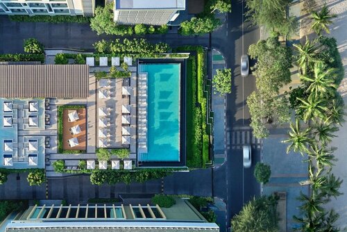Four Points by Sheraton Phuket Patong Beach Resort, Забронировать Курортный отель Отели Катху с бассейном, Бассейн