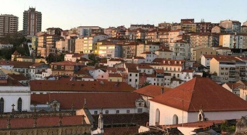 Apartamentos com Historia, Забронировать Апартаменты/квартира Апартаменты Коимбры, рядом с Museu da Cidade Edifício Chiado, Апартаменты/квартира