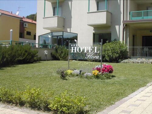 Hotel Flora, Забронировать Отель Отели Марина-ди-Биббона с завтраком, Завтраки