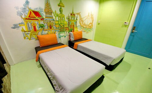 Chic Hostel, Забронировать Хостел Отели Бангкока с бассейном, рядом с The Jam Factory, Бассейн