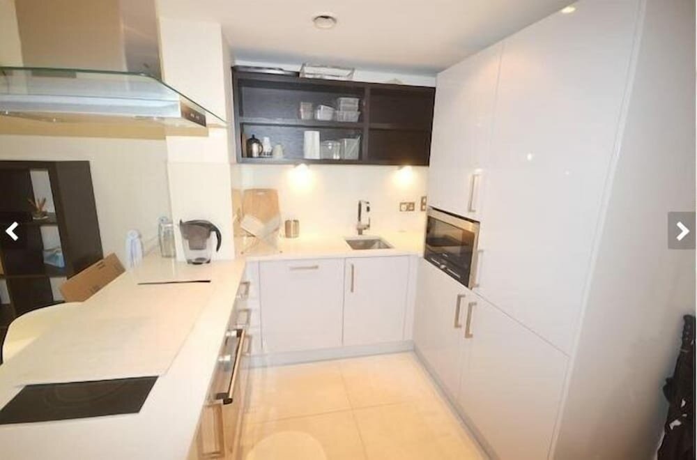 Bezier Apartments