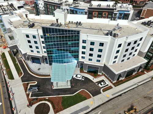 Hyatt Place Greensboro, Забронировать Отель Гринсборо Северная Каролина, рядом с Культурный центр Гринсборо