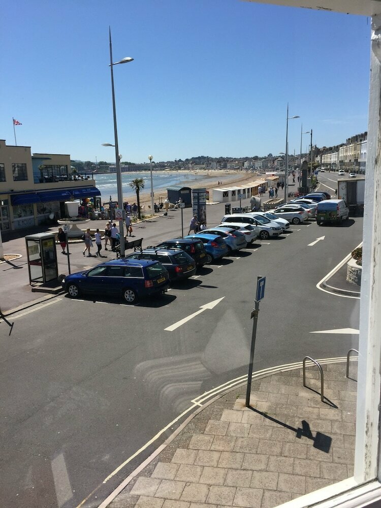 Beach House Waymouth, The