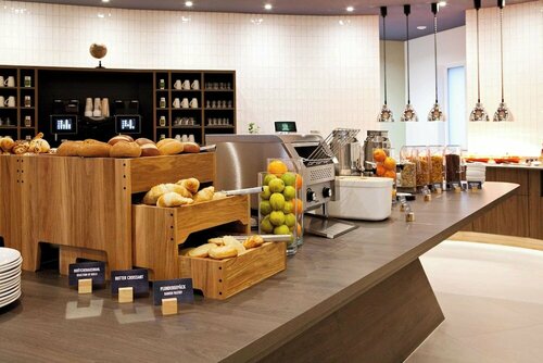 Hampton by Hilton Munich Airport South, Забронировать Отель Отели Баварии с парковкой, Парковка