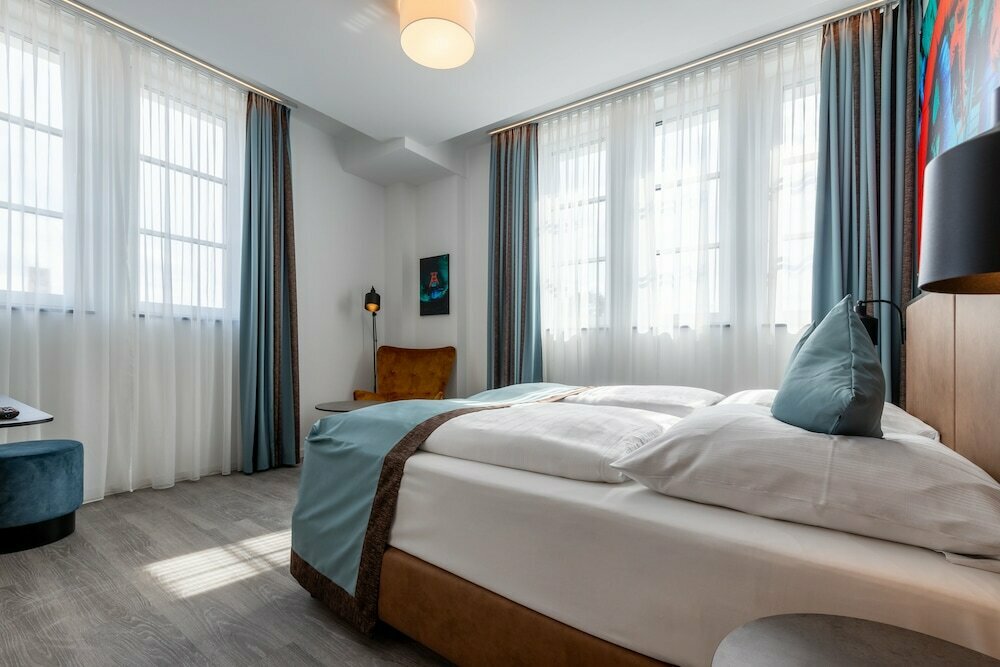 Trip Inn Living & Suites