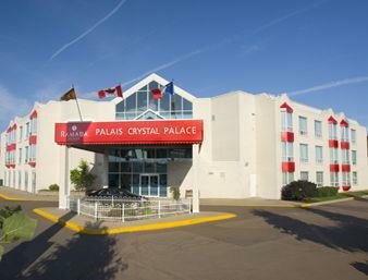 Plaza Dieppe/Crystal Palace, Buchen Sie Hotel Hotels mit Pool in New Brunswick, Schwimmbad