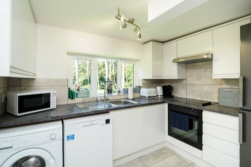 The WhiteCottage at Gildridge wd Hot Tub, Buchen Sie Ferienhaus Chiddingly England
