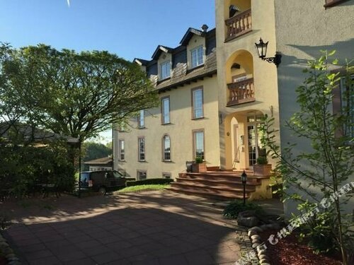 Hotel Villa Magnolia, Забронировать Вилла Рёдермарк 