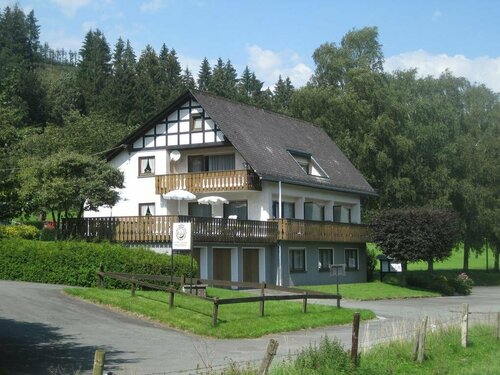 Pension-Gästehaus Waldhof, Забронировать Отель Зидлингхаузен Винтерберг