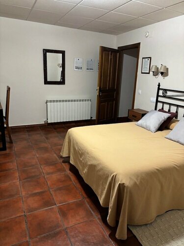 Hotel El Castrejon, Забронировать Отель Себрерос Sierra de Guadarrama