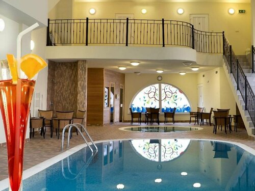 Hotel Central, Забронировать Отель Отели Северного Альфёльд 4 звезды, 4*