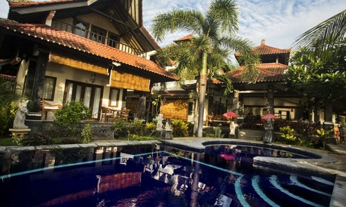 Tradisi Beach Front Villas, Rezerwuj Hotel Amed Karangasem