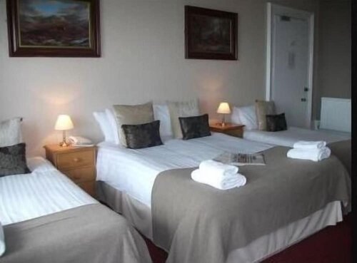 The Lauriston Hotel, Book Hotel Ardrossan 