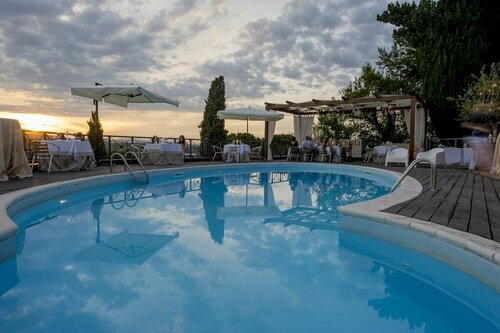 Castello Chiola, Prenota Hotel Hotel a Abruzzo con pasti, Mezza/completa pensione