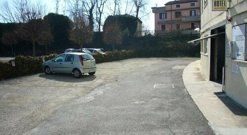 Hotel Kristall, Забронировать Отель Отели Сан-Дона-ди-Пьяве 3 звезды, 3*